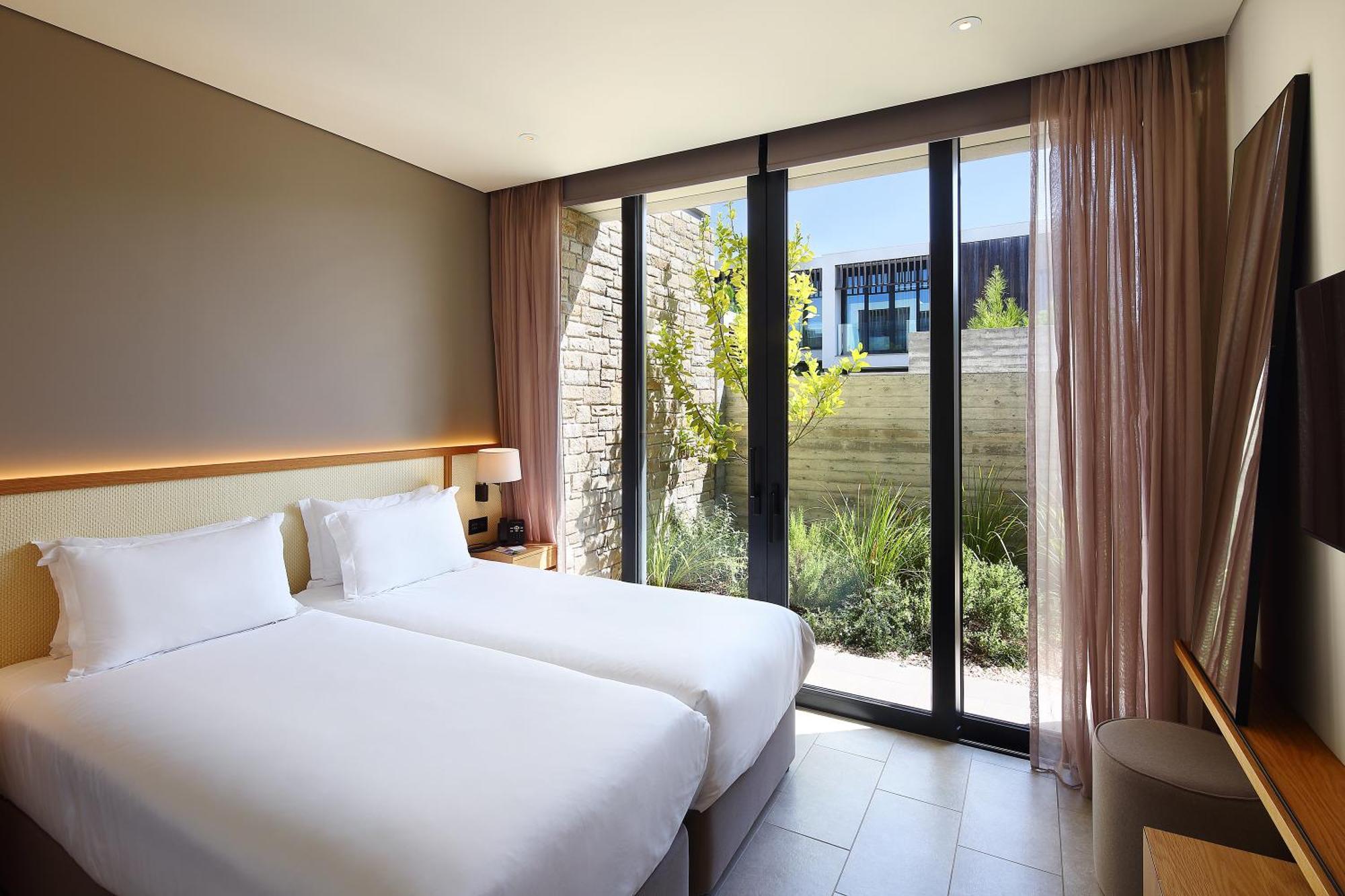 Minthis Курортный комплекс 5*